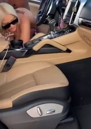 Hitting from butt !!