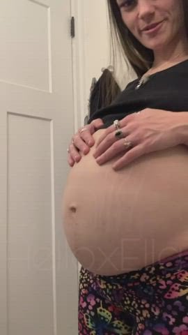 Just my belly button popping out to say hello &lt;3