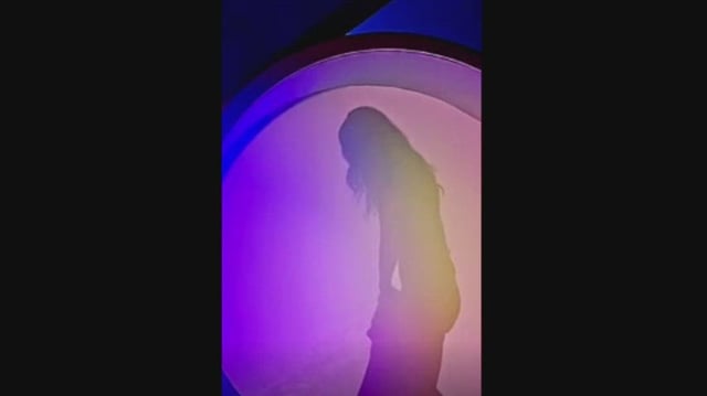 Lorde stripping off on stage