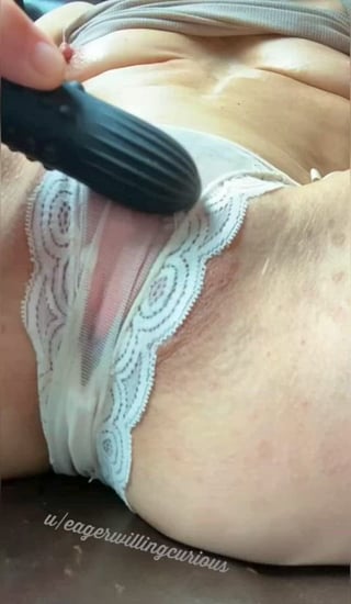 Peek a boo panties for your viewing pleasure