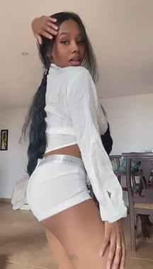 Petite but my twat thick