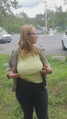 There in the back behind me lurk hidden mushroom pickers. So I have to be very vigilant with this boletus. Heh