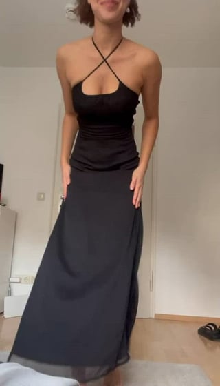 F19 how you like my new dress :)