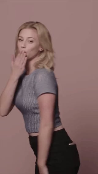 Lili Reinhart