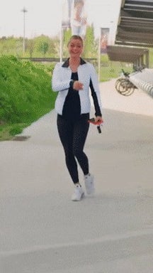 Loena Hendrickx (figure skater)