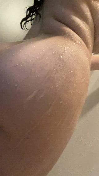 Husband doesn't like to fuck in the shower, he gave me the ok to find someone who does